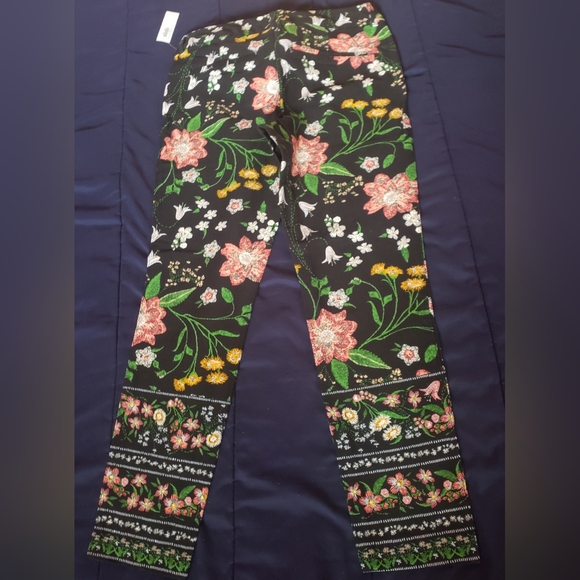Floral print slim fit pants size 4 - Picture 2 of 4